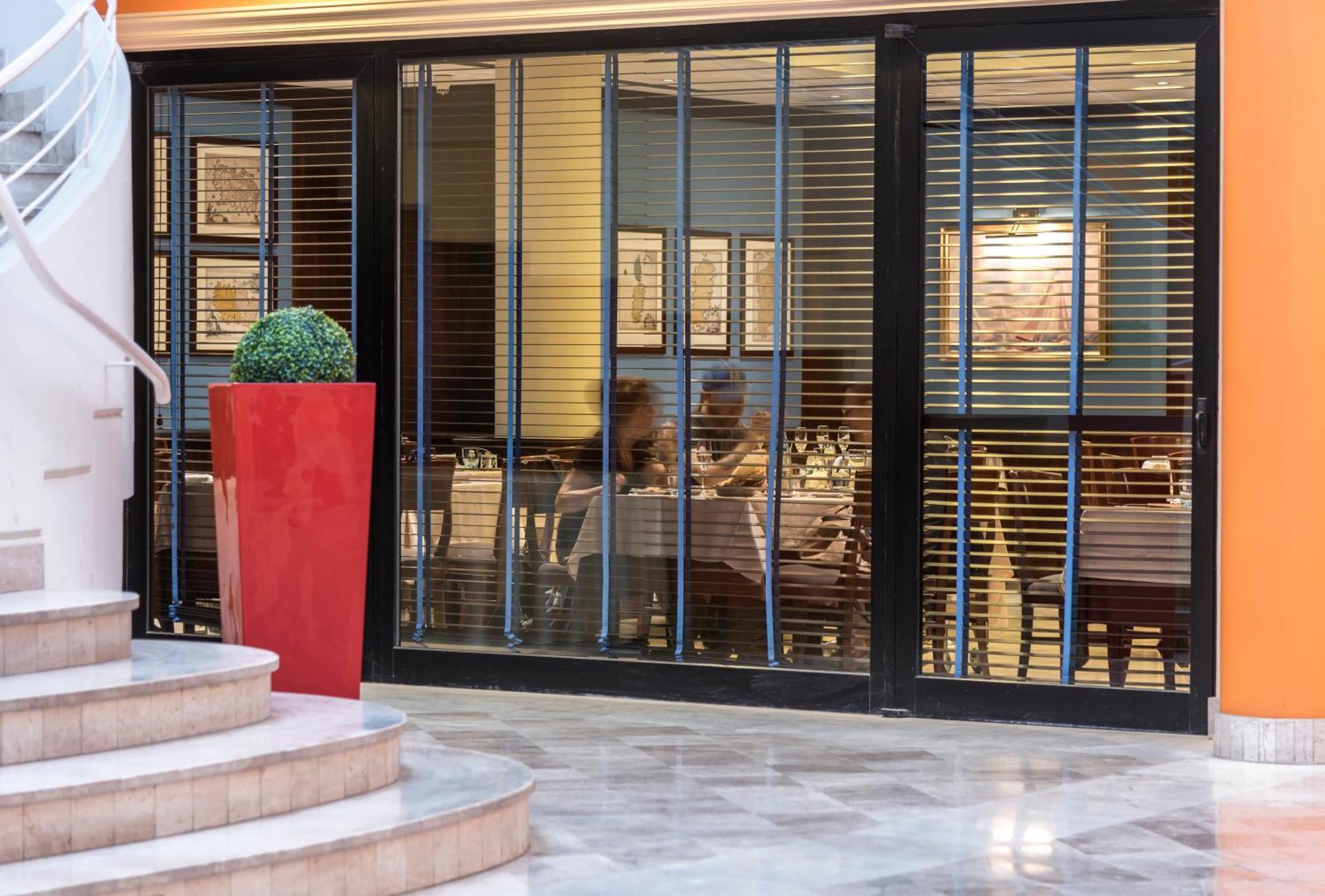 Caesar'S Hotel كالياري المظهر الخارجي الصورة